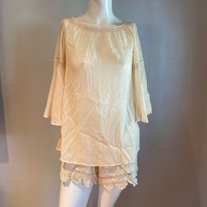NWOT. Boho style summer blouse